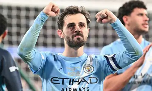 هل ينبغي على برشلونة التعاقد مع برناردو سيلفا في صفقة انتقال حر؟